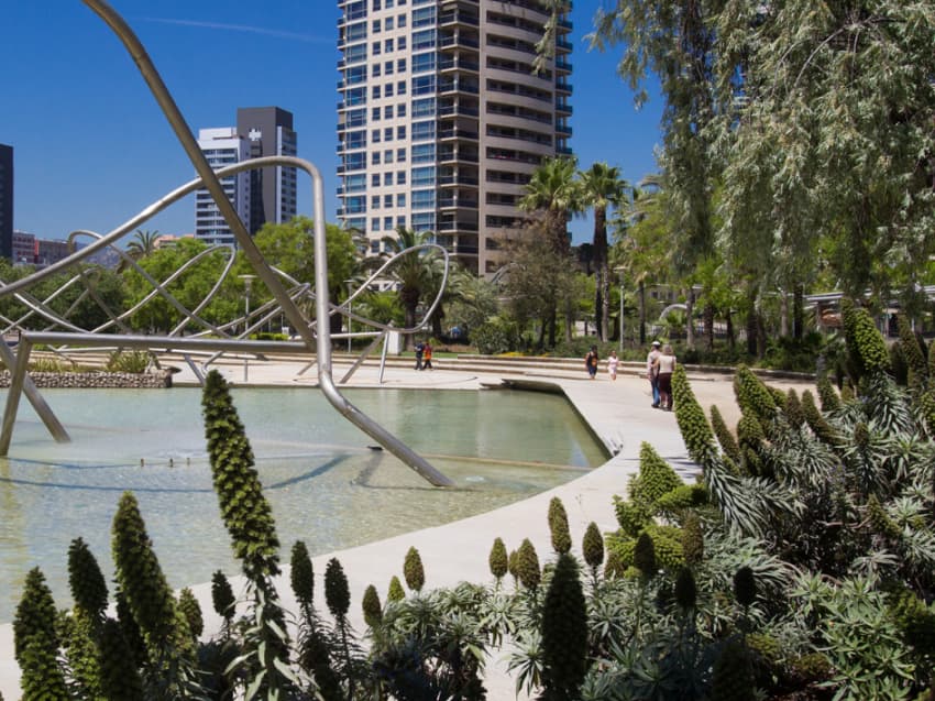 Proyecto de riego por goteo jardinería parque Diagonal Mar